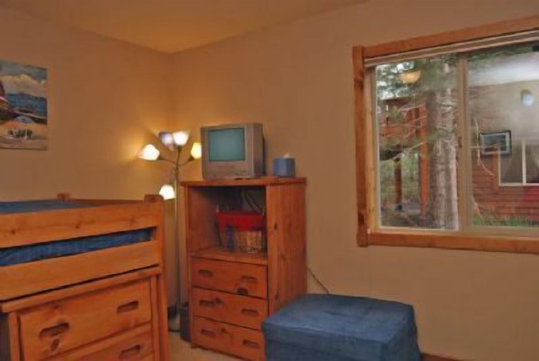 Others 5, Trailside Villa, Nevada