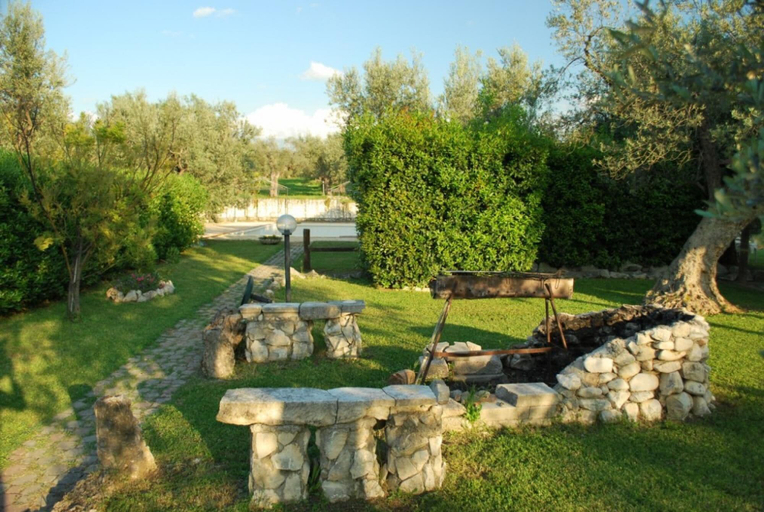 Others 5, Chalet 6 Agriturismo, Pescara