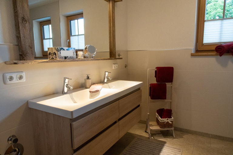 Bathroom 3, Ferienwohnung Lech'tl, Reutte