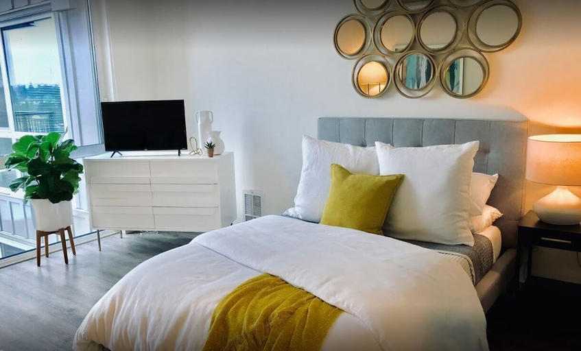Bedroom, Bell Overlake, King