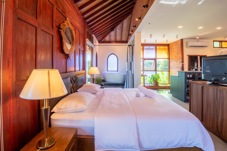 Bedroom 30