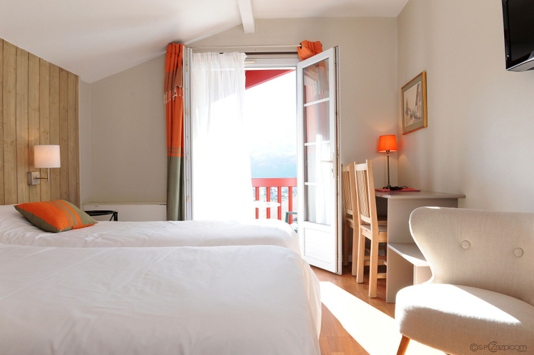 Bedroom 4, Maison Bonnet Itxassou, Pyrénées-Atlantiques