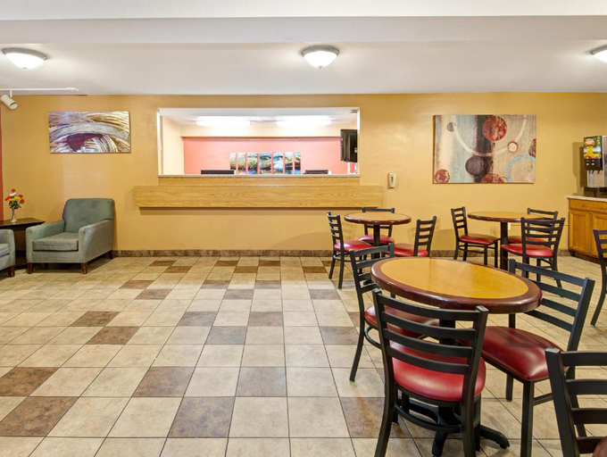 Food & Drinks 5, Garner Hotel Albuquerque West by IHG, Bernalillo