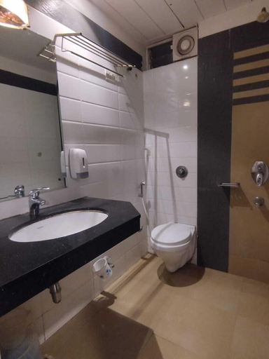 Bathroom, Hotel Shree Palace, Bhopal