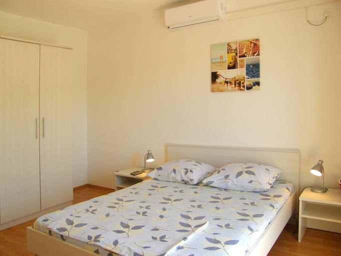 Bedroom 2, Apartments Dijo, Primošten
