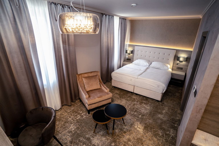 Bedroom 4, Hotel Europa Komárno, Komárno