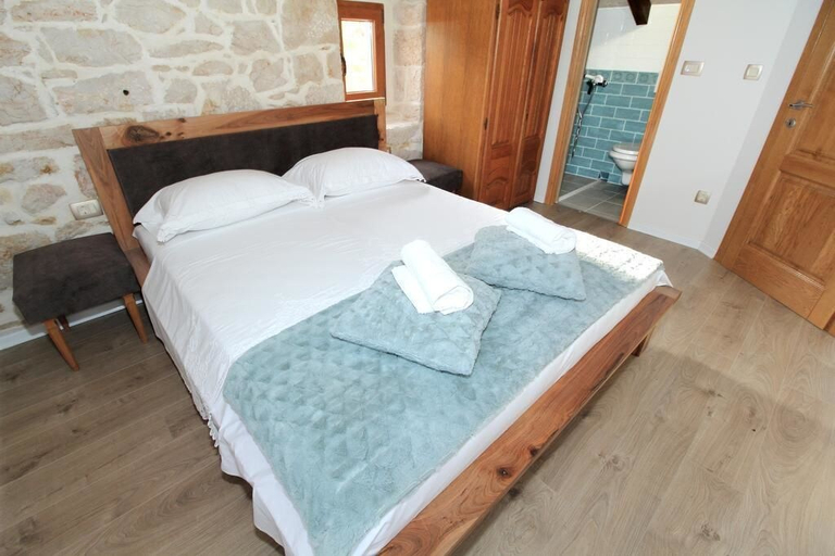 Bedroom 3, Villa Mons, Zagvozd