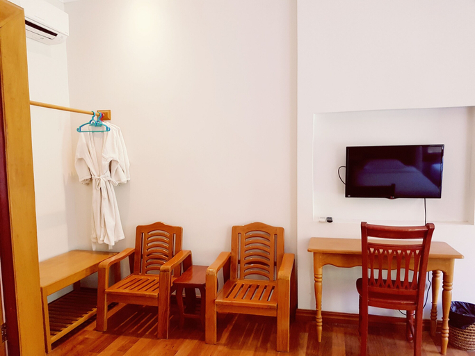 Others 5, Manisanda Hotel, Myingyan