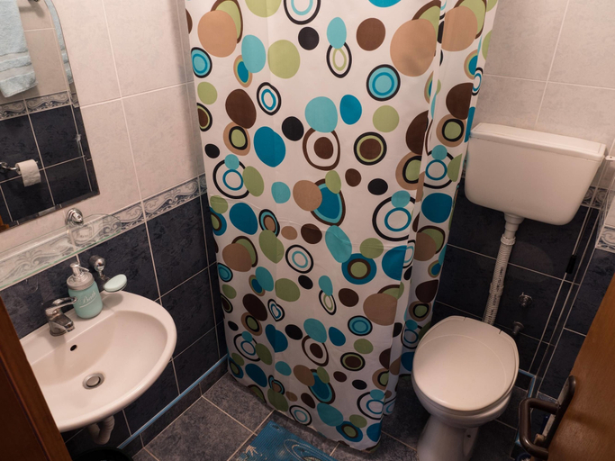 Bathroom 4, Apartments Venera