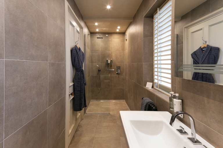 Bathroom 4, Talbooth House & Spa, Essex