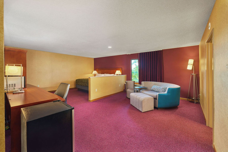 Bedroom 3, Econo Lodge Maquoketa, Jackson