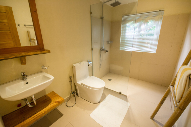 Bathroom 5, Boracay Amor Apartments, Malay