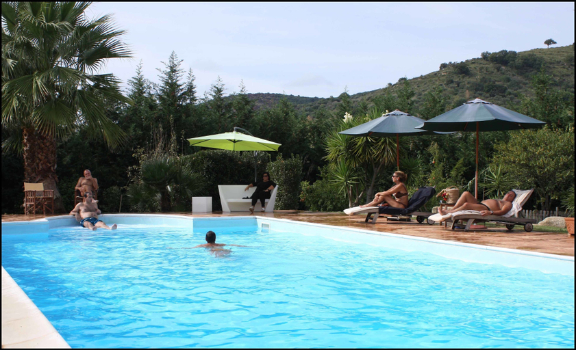 Sport & Beauty 5, Villa Tresino Appartamenti B&B, Salerno