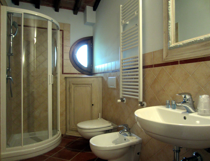 Bathroom, Le Colombaie Country Resort, Pisa