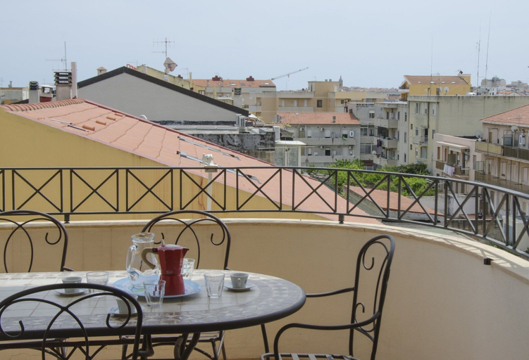 Others 5, Casa Delfino, Sassari