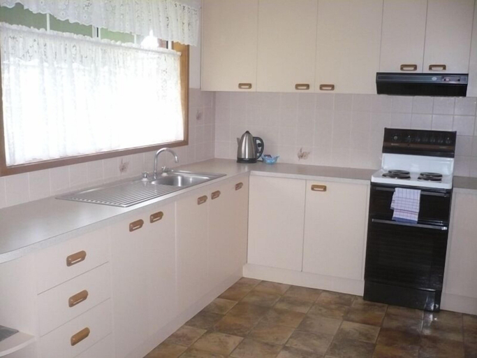 Others 4, Parklake Holiday Units, Corowa
