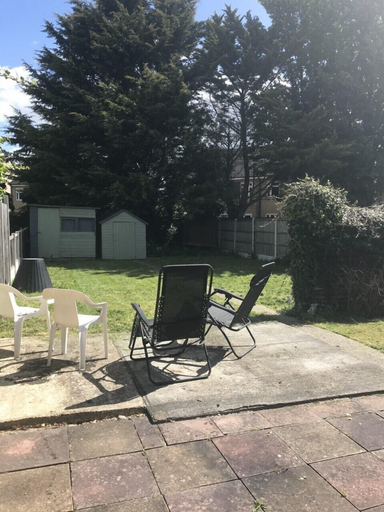 Others 5, The Avenues, Essex
