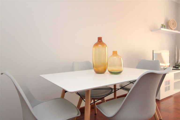 Others 5, Grey Apartment in City Center with Sea View, Funchal