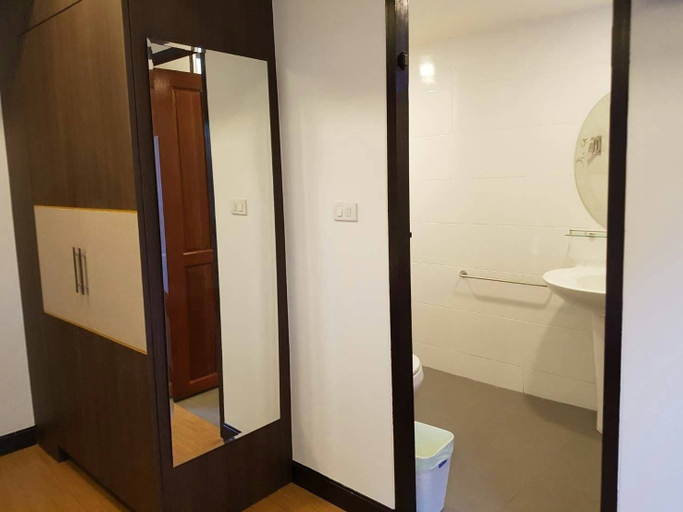 Bathroom 4, Chorlada Lanna Hotel, Muang Chiang Mai