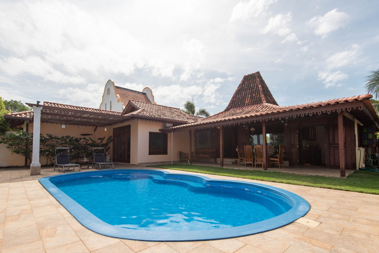 Swimming Pool 25