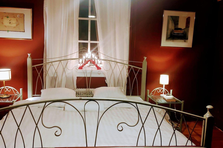 Bedroom 3, Charming 6 Bedroom House & Horse Farm - Sleeps 12, Avesta