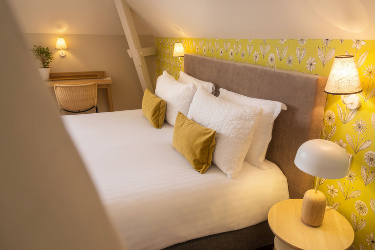 Bedroom 4, Hotel Edouard VII, Pyrénées-Atlantiques