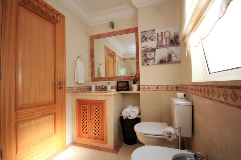 Bathroom 4, Scenic Apartment - Palheiro Village, Funchal