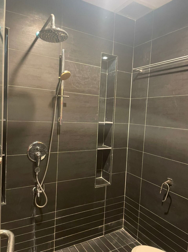 Bathroom 3, King's Lane Ipoh, Kinta