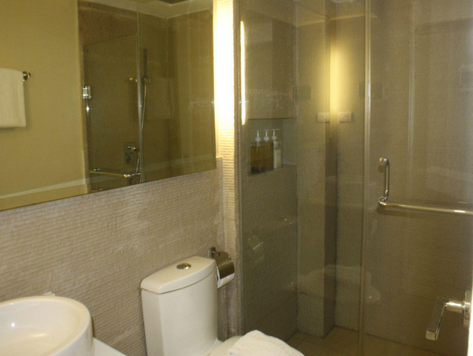 Bathroom 4, Boracay Haven Resort, Malay