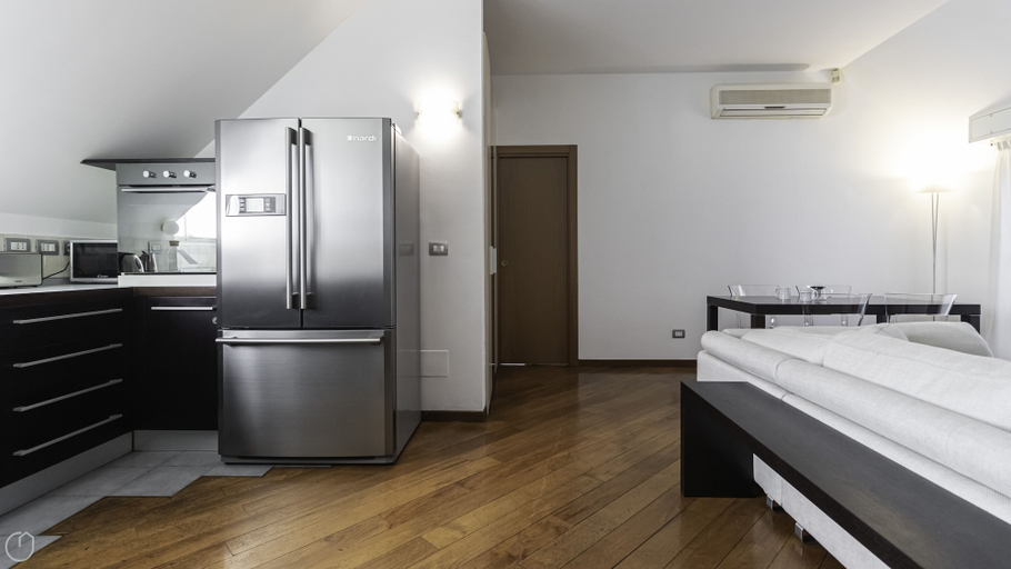 Others 5, Italianway Comfort - Da Cannobio 11, Milano