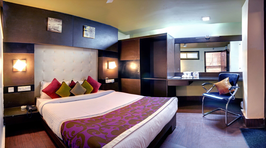 Bedroom 4, Mount Embassy Hotel, Darjiling