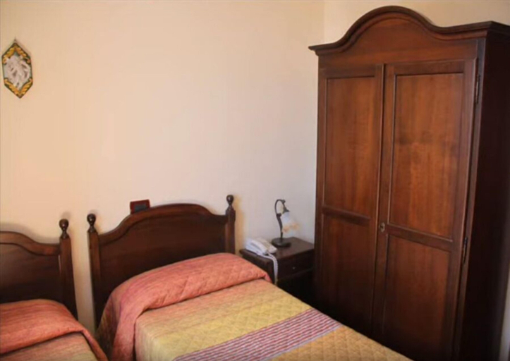 Bedroom 3, Rifugio Del Parco, Messina