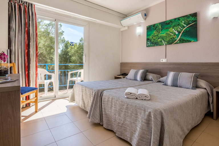 Bedroom 4, Hotel Costa Mediterraneo - Adults Only +16, Baleares
