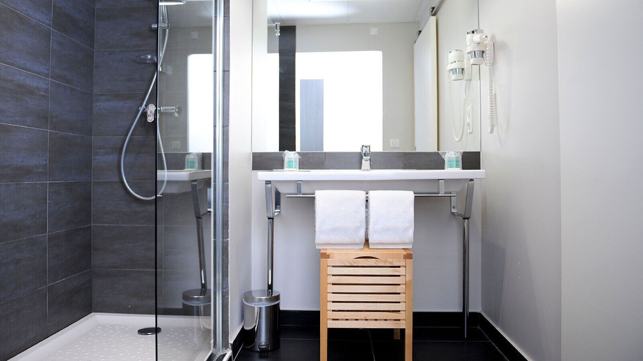 Bathroom 5, Maison Bonnet Itxassou, Pyrénées-Atlantiques