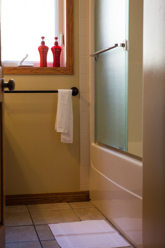 Bathroom 4, Niseko Alpine Apartments, Kutchan