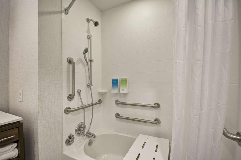 Bathroom 4, Home2 Suites by Hilton Blue Ash Cincinnati, Hamilton