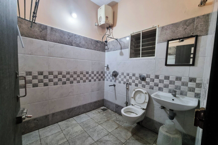 Bedroom 5, Prasanna Devi Lodge, Tiruchirappalli