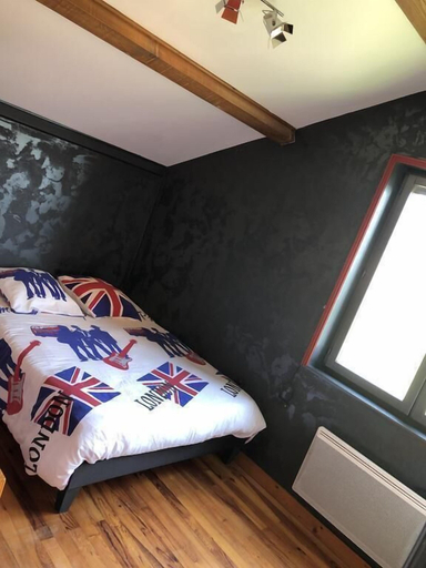Bedroom, Chambres des Arrys, Haute-Loire
