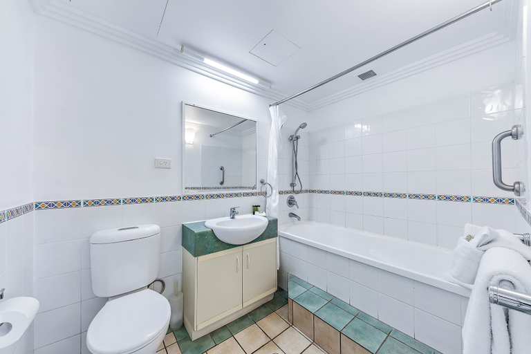 Bathroom, Tropical Marina views 1bedroom, Whitsunday