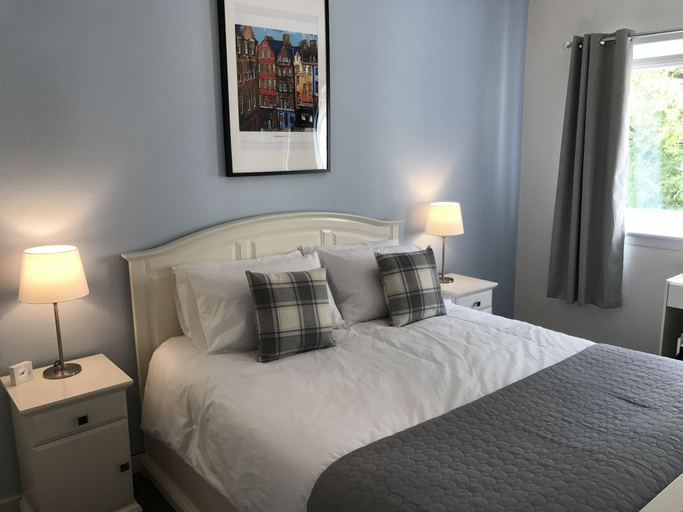 Bedroom 2, Chessels Court Apartment, Edinburgh