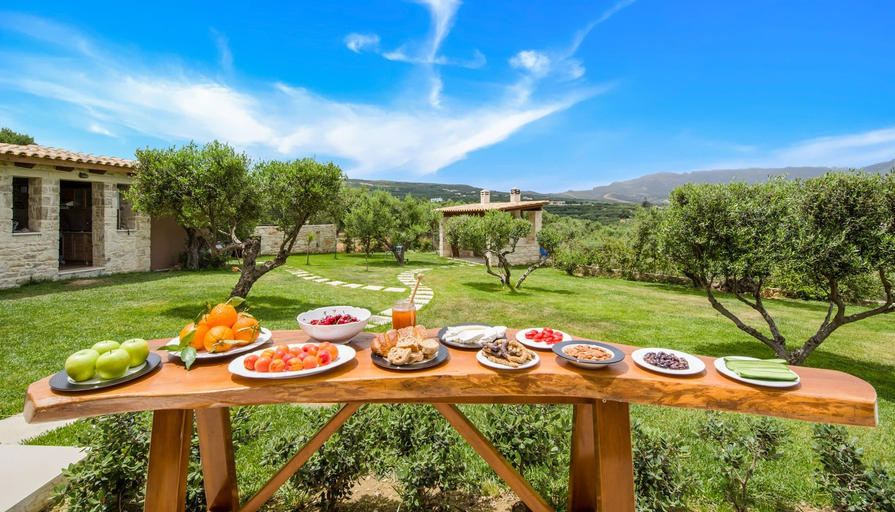 Food & Drinks, Villa Aloni, Crete