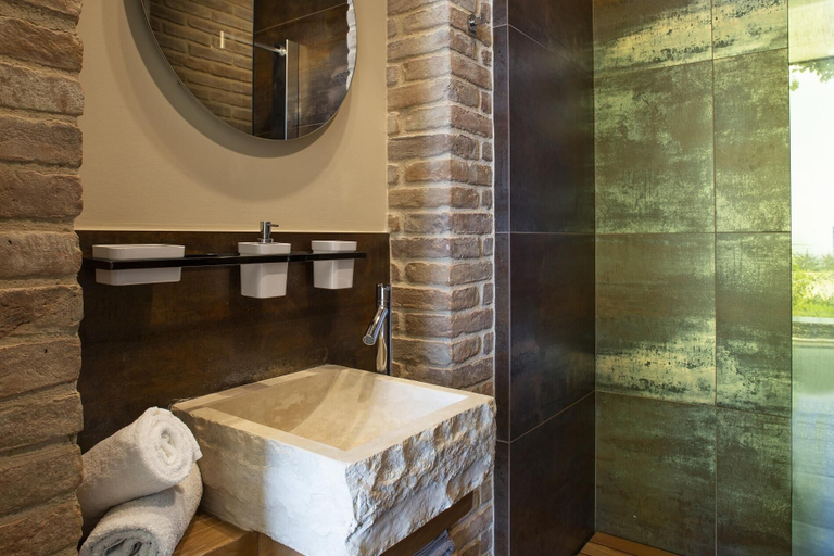 Bathroom 4, Villa Assisi, Perugia