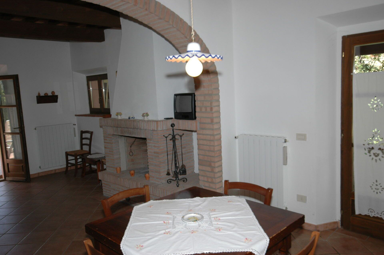 Others 5, Poderino, Livorno