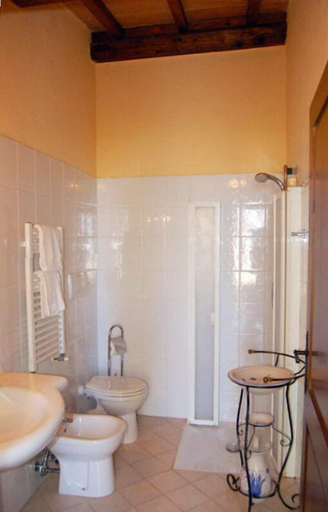 Bathroom 4, Agriturismo Casanova, Siena