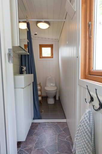 Bathroom, Soltvedts Cabin - Bjønnes, Porsgrunn