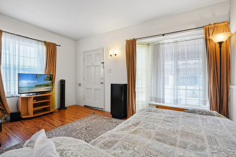 Bedroom 2, Stanford 13 LLC, Los Angeles