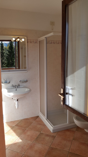 Bathroom 4, Casa Santa Maria, Trento