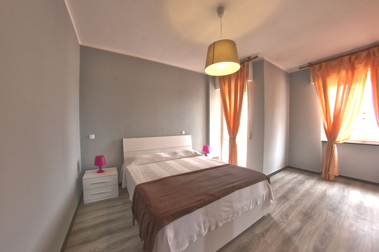 Bedroom 2, Residence Riviera, Savona