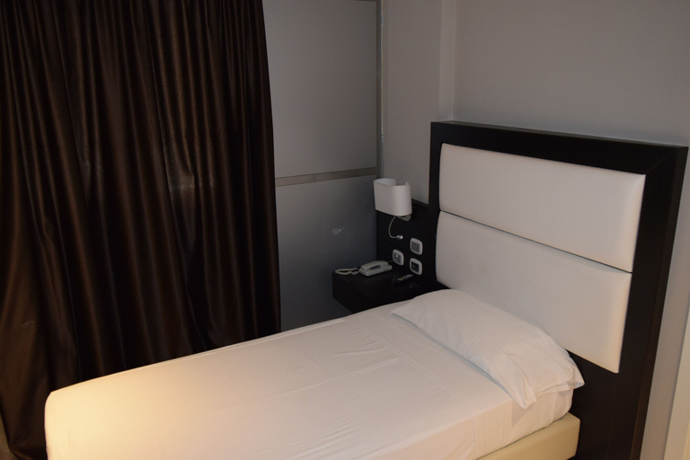 Bedroom 4, Marconi Hotel, Cosenza