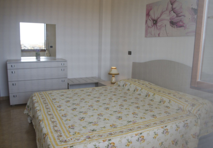 Bedroom 2, Casa Delfino, Sassari
